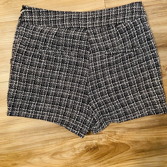 Urban Outfitters Houndstooth Shorts - Picture 2 of 5